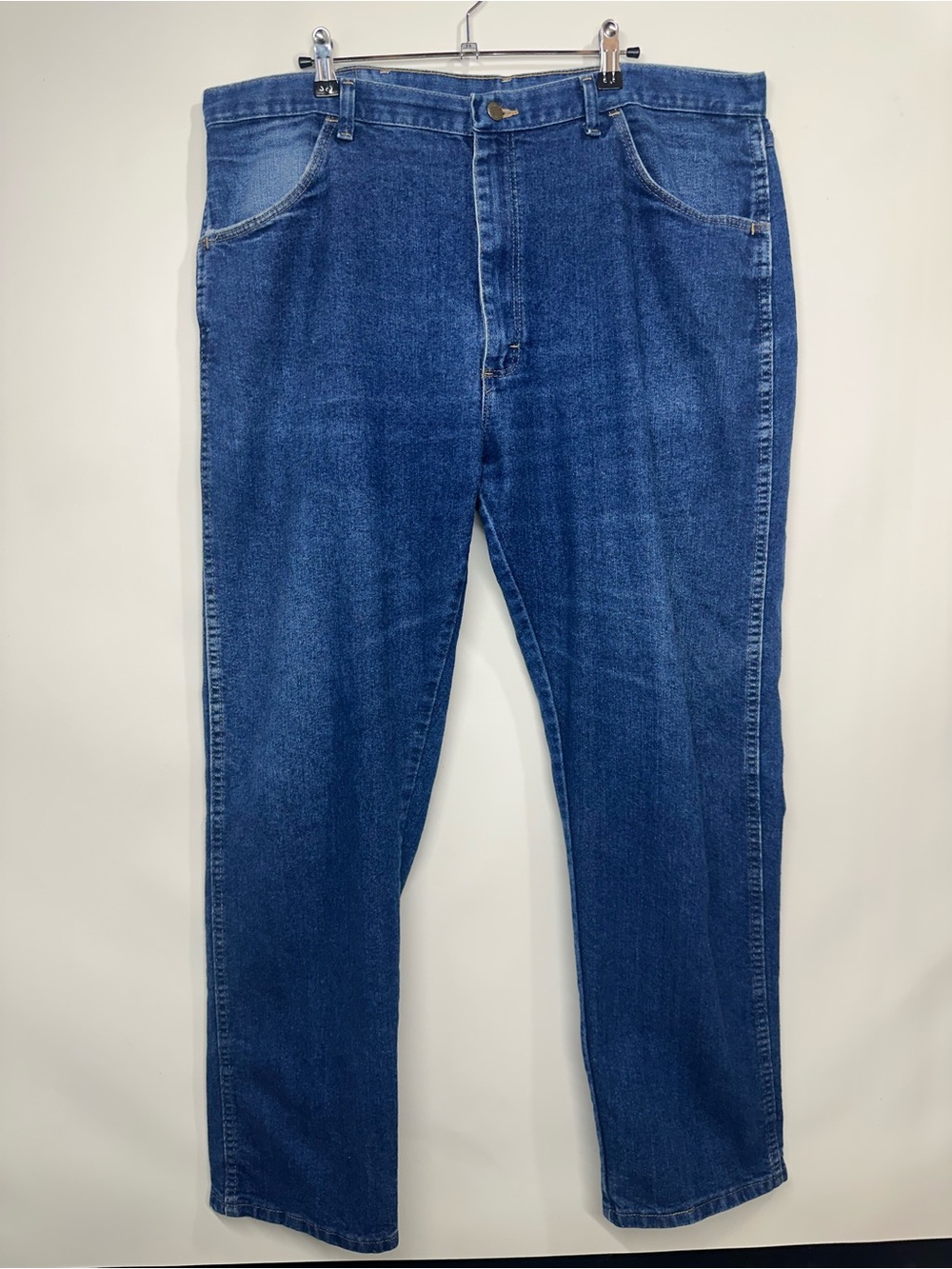Wrangler Authentic Jeans Men’s 40x32 Blue Denim Straight Leg Classic Fit